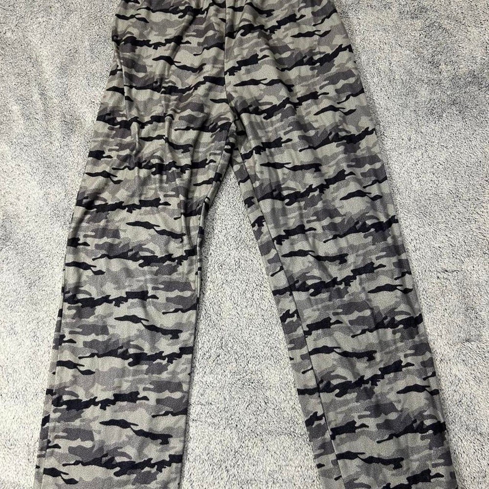 Calvin Klein Gray Camo Pajama Pants Kids Size L 10/12
